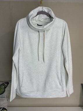 Women's 32 Degree Sweatshirt Size SMALL